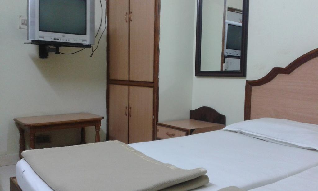 Hotel Agarala Residency Τιρουπάτι Δωμάτιο φωτογραφία